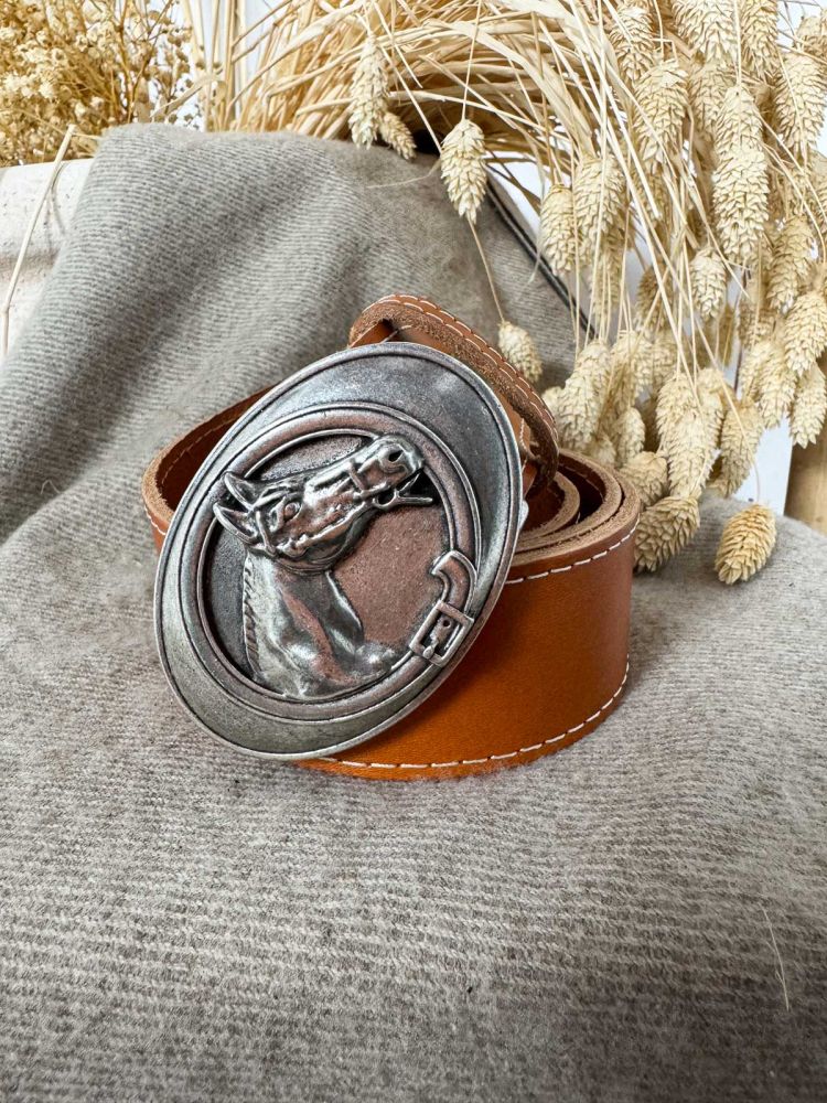 Hebilla ovalada caballo plata