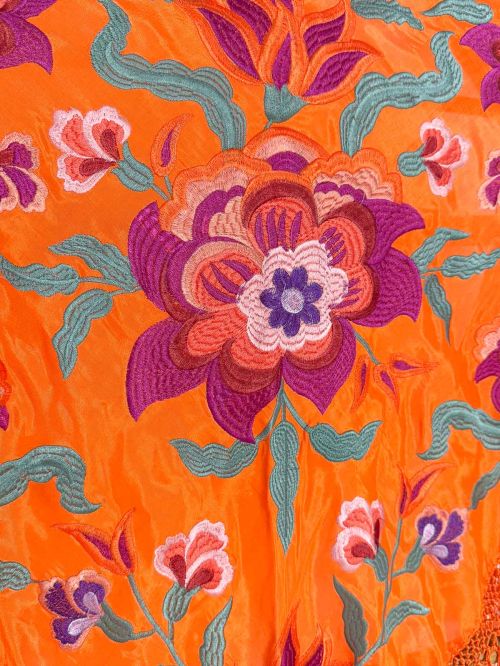 Mantón Carmela naranja