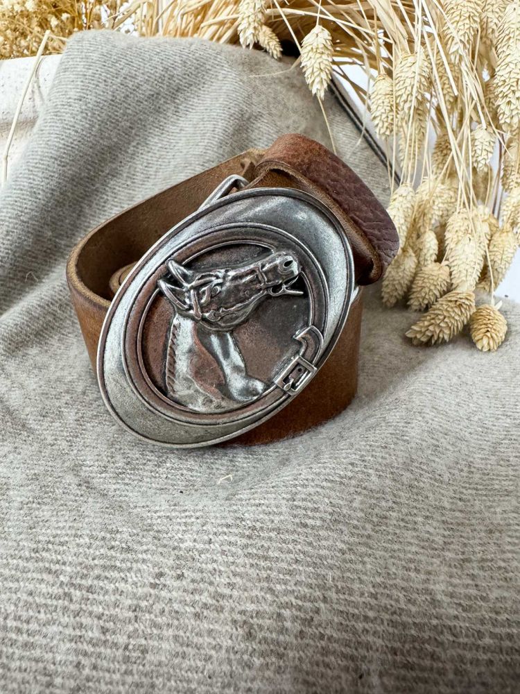 Hebilla ovalada caballo plata