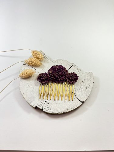 Peinecillo resina rosa y dos flores morado y dorado