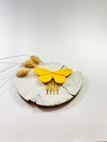 Peinecillo resina mariposa plana amarilla