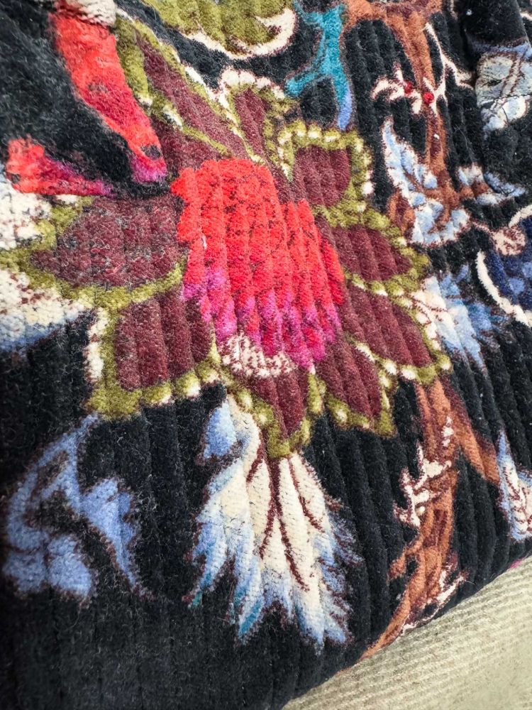 Bolso antelina negro floreado