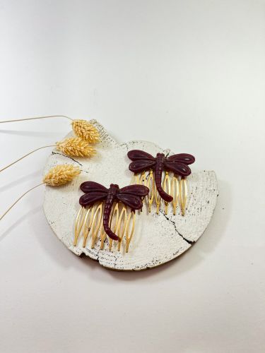 Peinecillo resina  libélula marrón