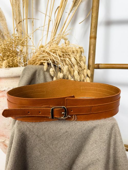 Fajín piel avellana claro con filete mediano dorado