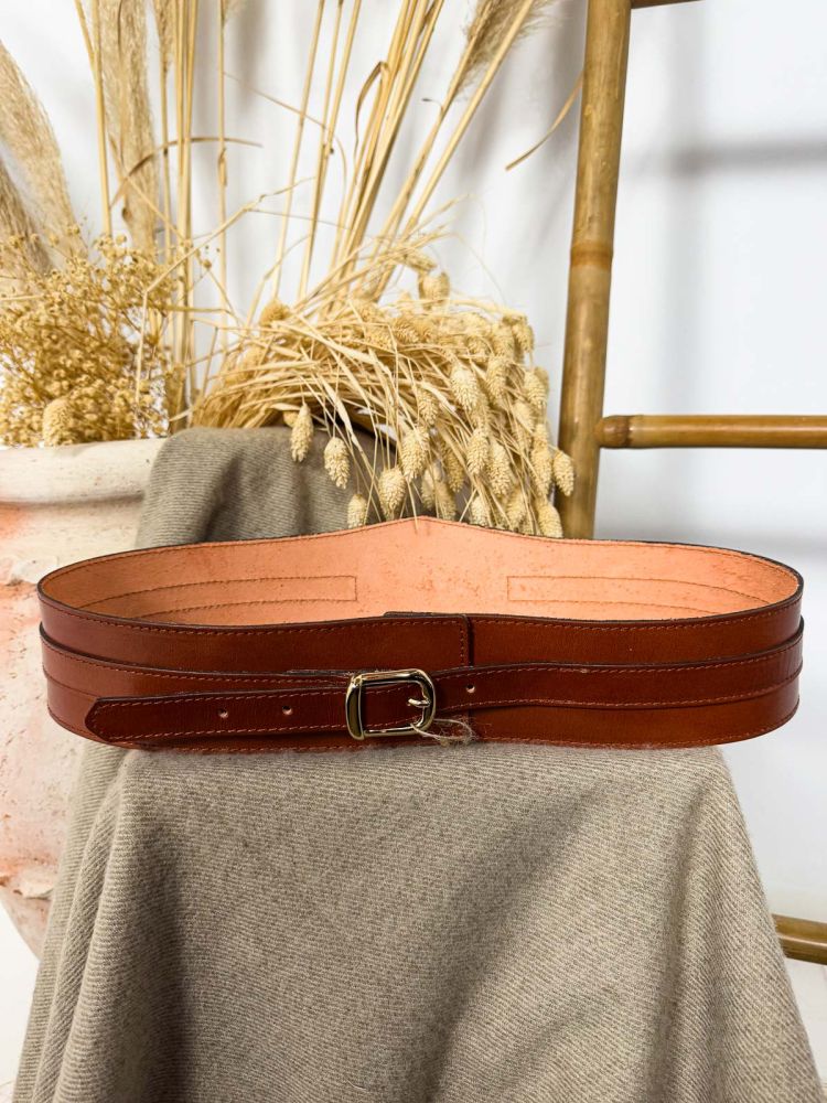 Fajín piel avellana con filete...