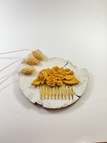 Peinecillo resina mostaza con rosas, flores y hojas variadas