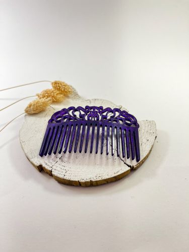 Peinecillo traslúcido enredadera morada