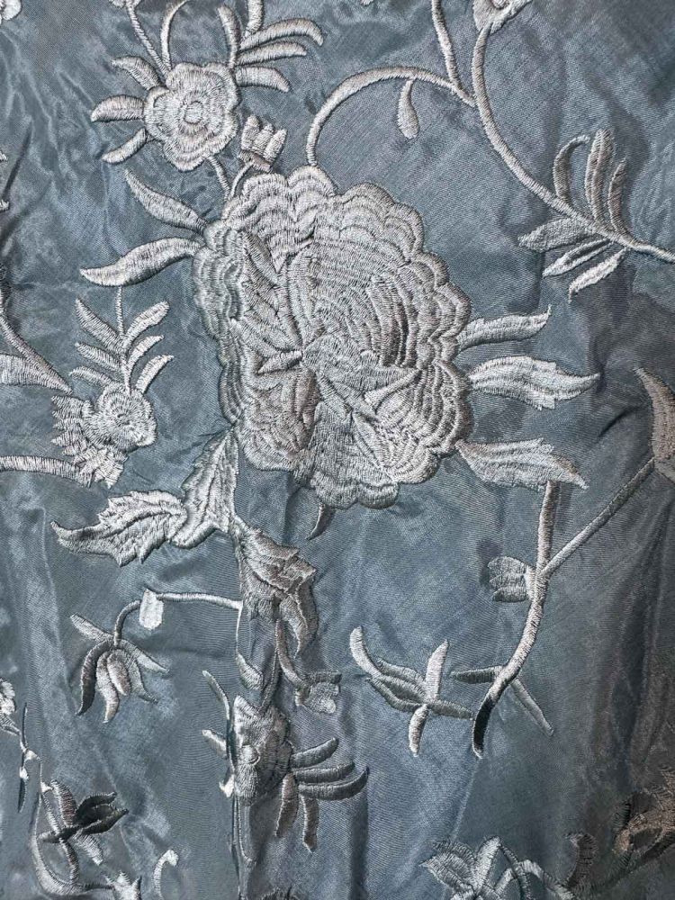 Mantón seda Lucía azul pavo