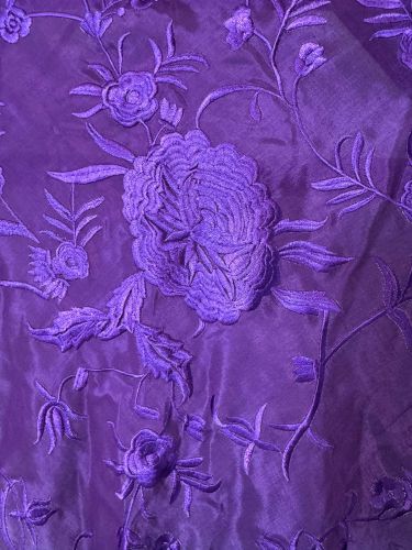 Mantón seda Lucía morado 2