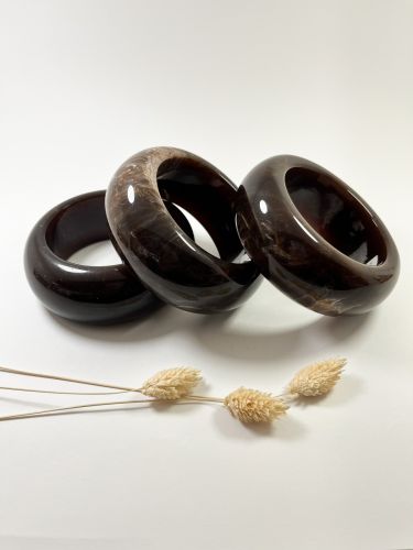 Pulsera de resina marrón