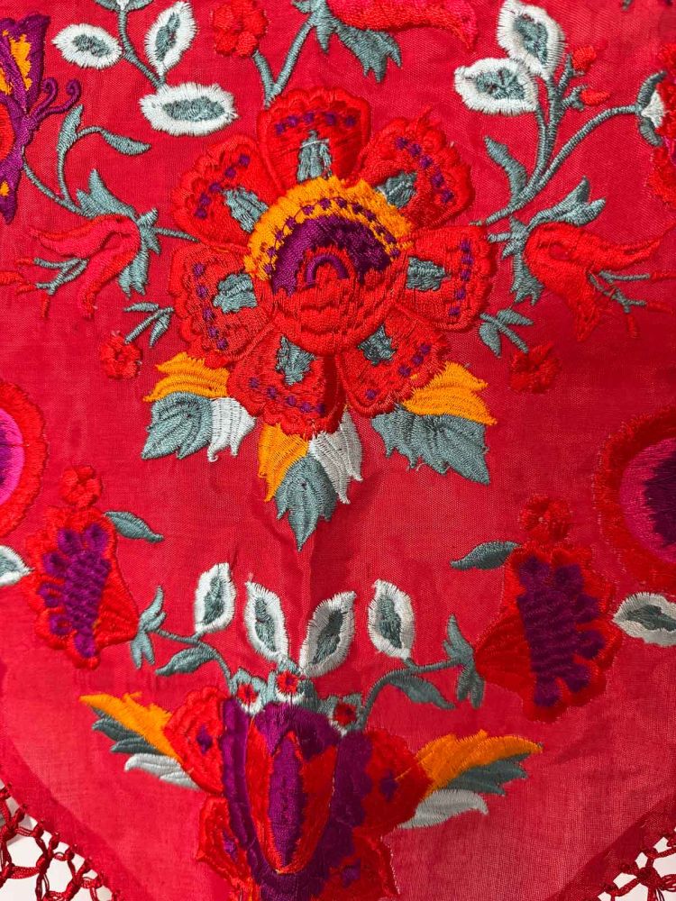 Mantón seda Araceli niña rojo