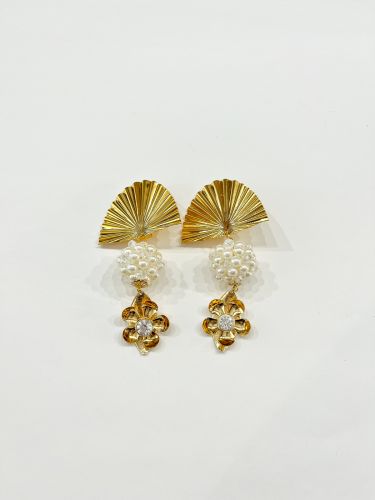 Pendiente Marta dorado y perla