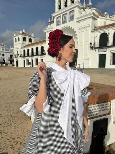 Clavel grande berenjena 2