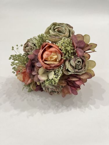 Ramillete flores verde menta y nude y paniculata verde menta