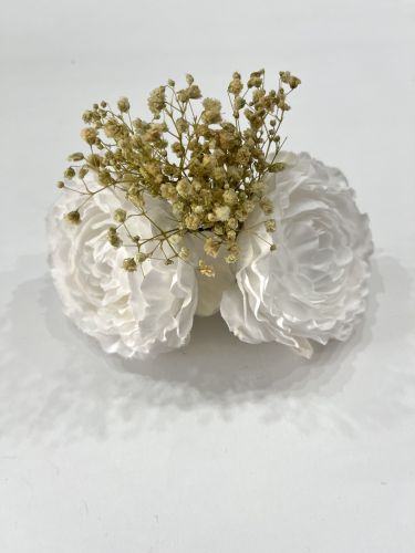 Ramillete dos flores blancas y paniculata