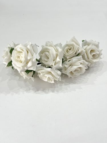 Corona 8 rosas terciopelo blanca