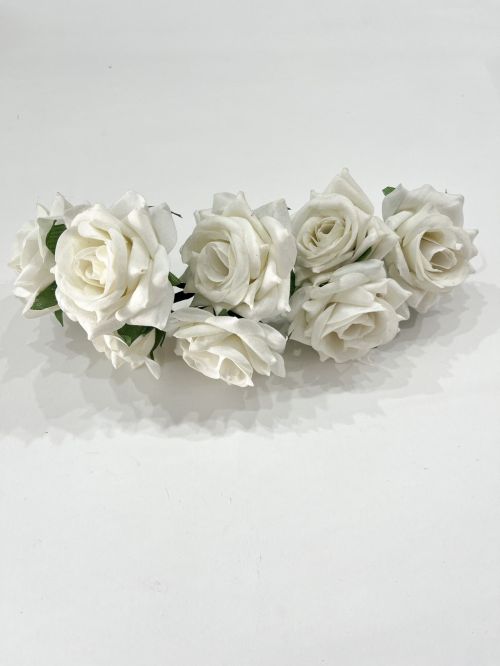 Corona 8 rosas terciopelo blanca