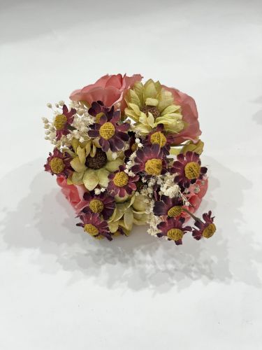 Ramillete margarita verde, manzanilla burdeos, paniculata...