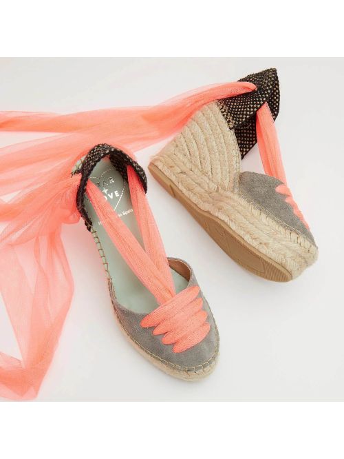 Espardeña meridia121 color níquel y coral flúor  STAR LOVE