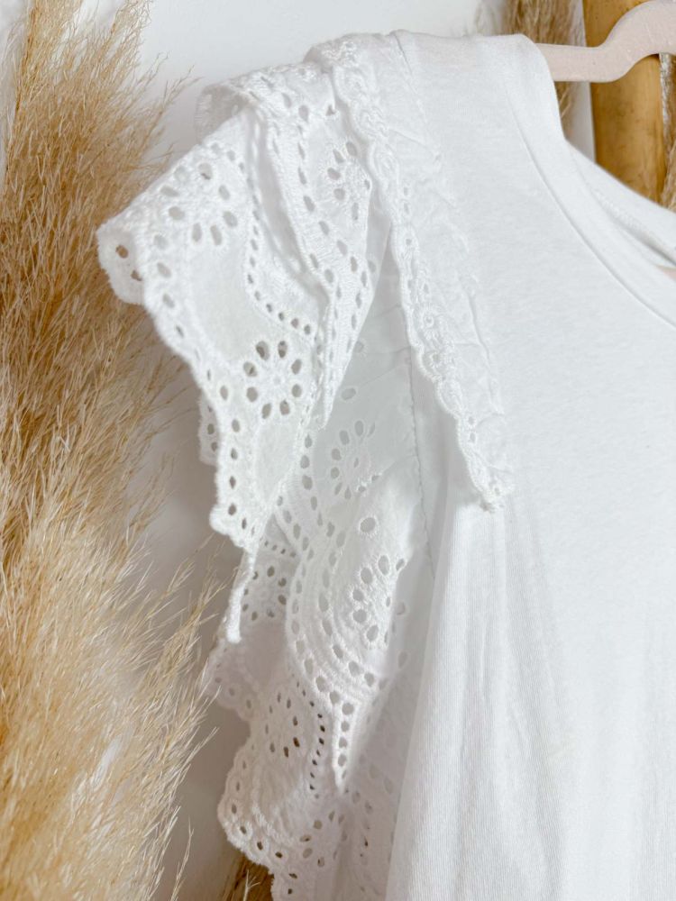 Camiseta blanca manga corta tira bordada