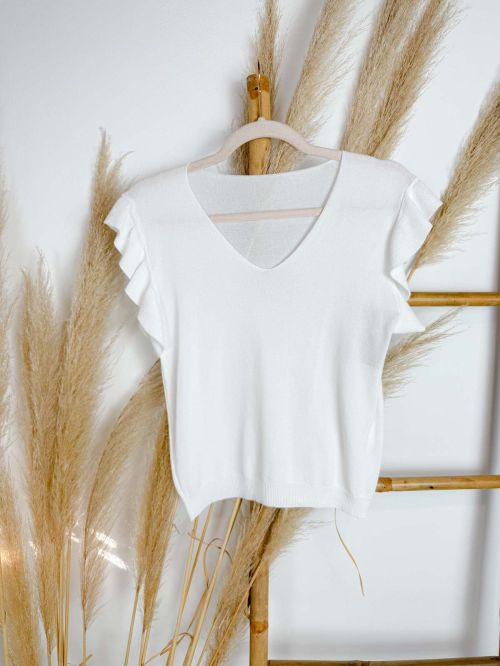 Top de hilo blanco volante sisa escote pico