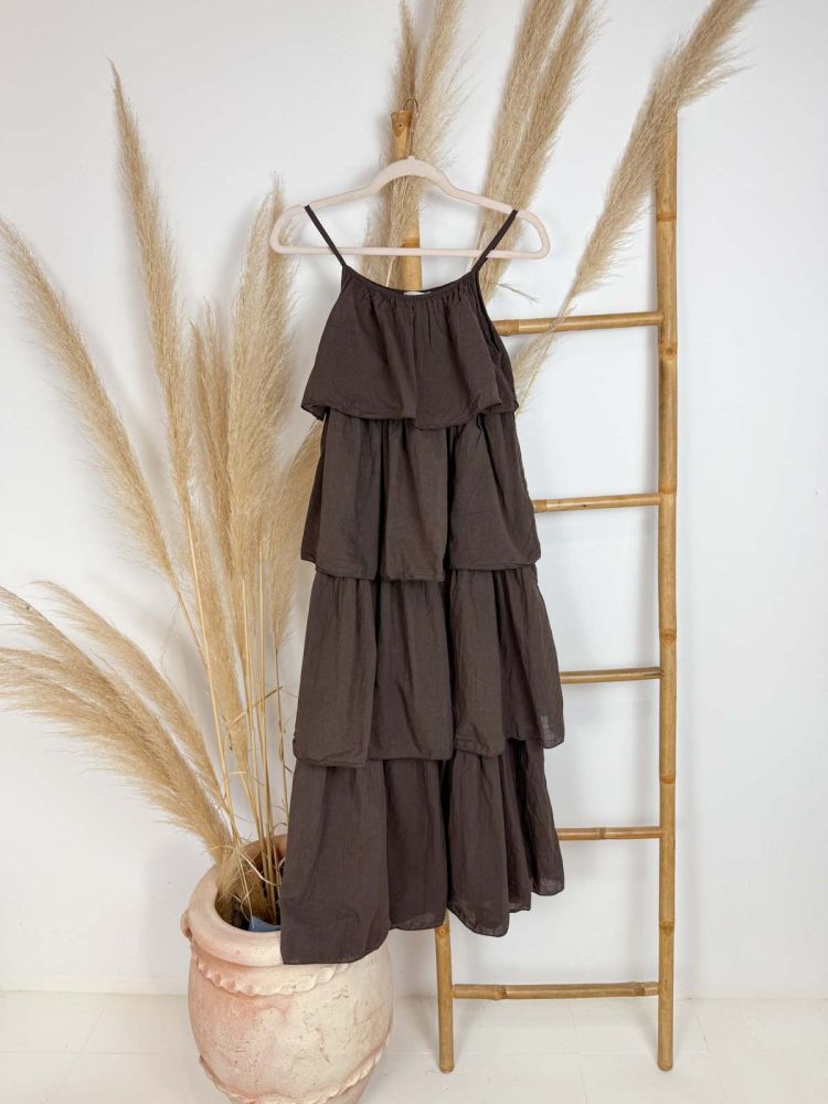 Vestido largo marrón chocolate maxi volantes tirantas