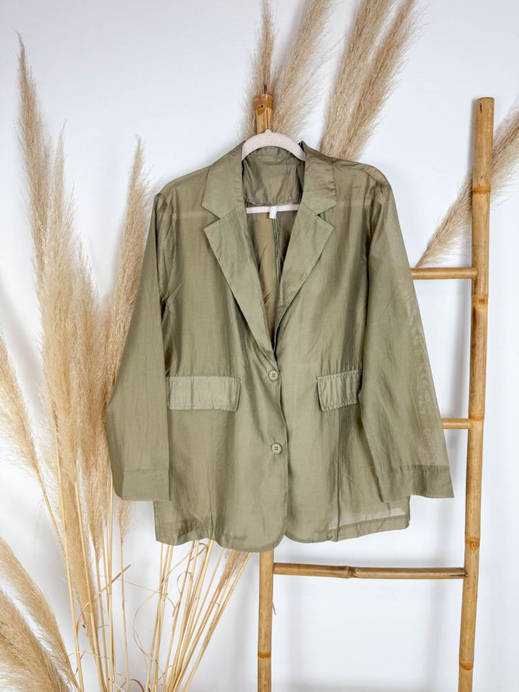 Blazer seda verde dos botones