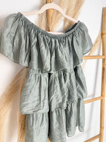 Blusa gasa verde musgo volantones 2