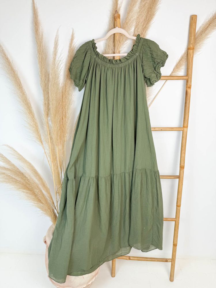 Vestido verde cacería manga corta escote engomado