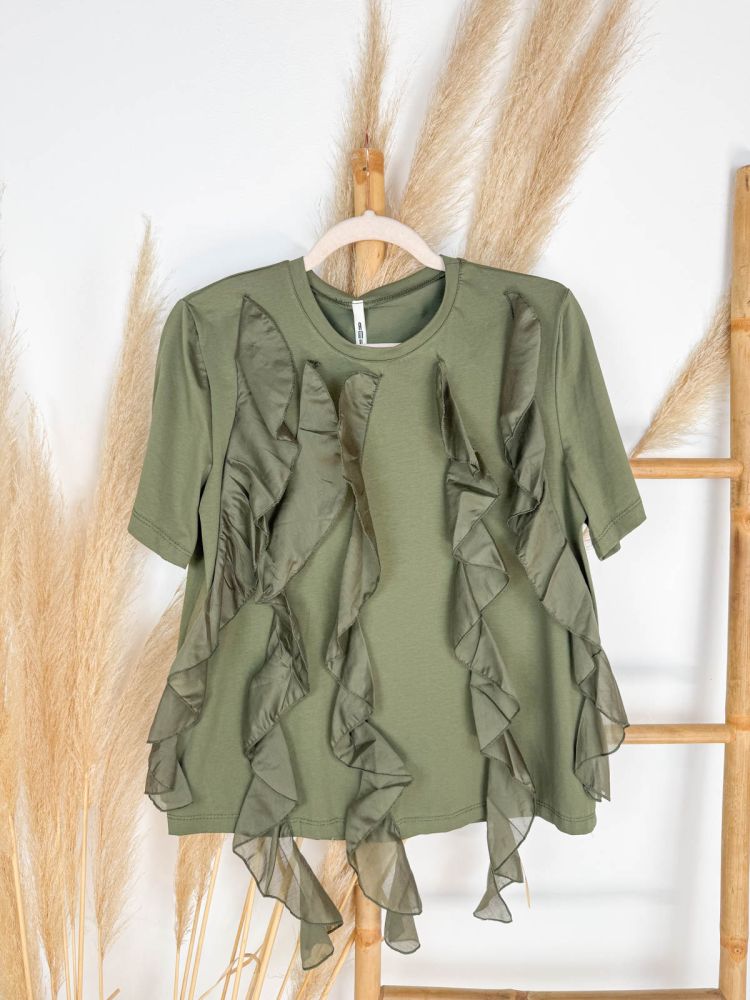 Camiseta verde botella chorreras raso al tono