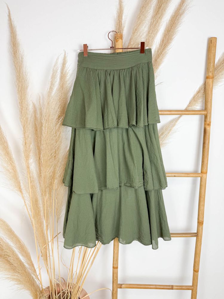 Falda verde 3 volantes