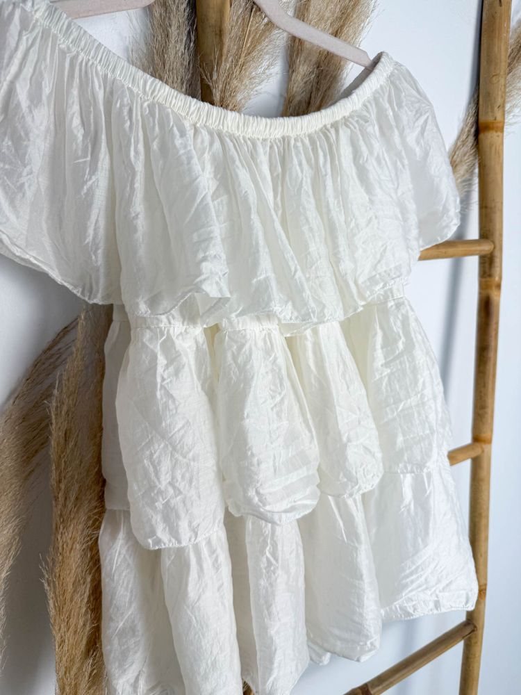 Blusa crudo 3 volantes cuello engomado