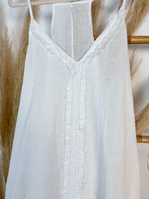 Vestido blanco senefa central desflecada