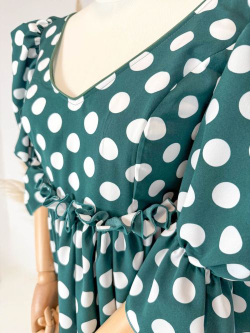 Bata Viña verde lunar grande blanco