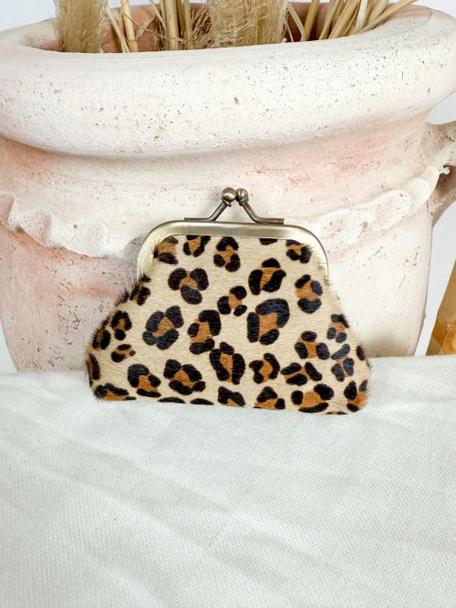 Monedero estampado de leopardo pequeño negro y marrón