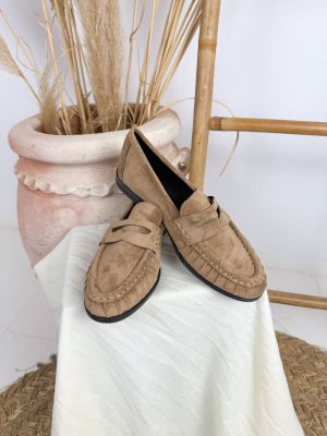 Mocasín antelina camel C649
