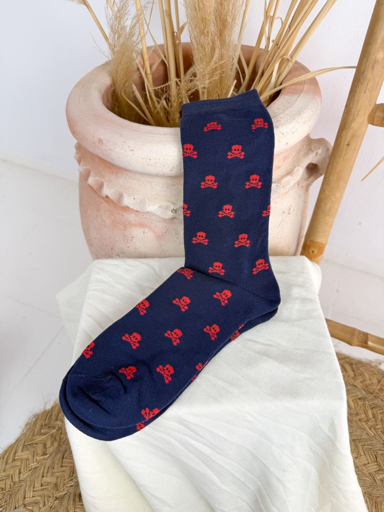 Calcetín azul marino calavera rojo