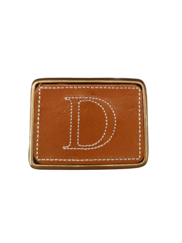 Hebilla inicial bordada D