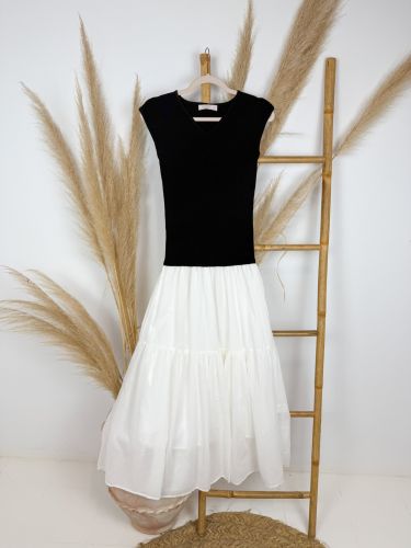 Vestido negro y blanco canalé y blusa parte de abajo