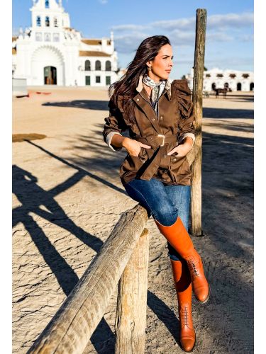 Bota hípica con cordones