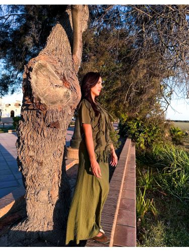 Camiseta verde botella chorreras raso al tono 2