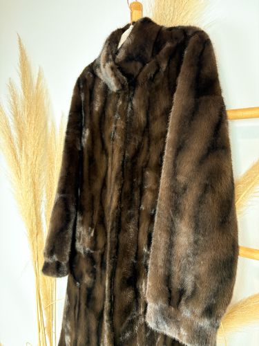 Maxi abrigo de pelo marrón chocolate