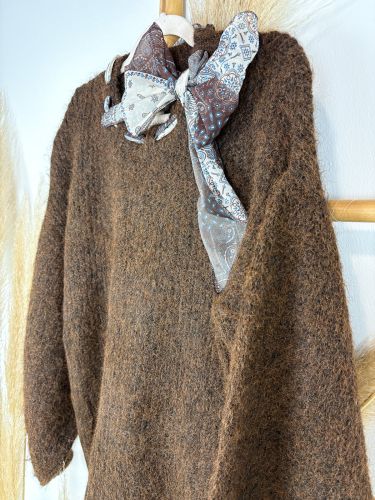 Jersey de lana con lazada al cuello chocolate 2