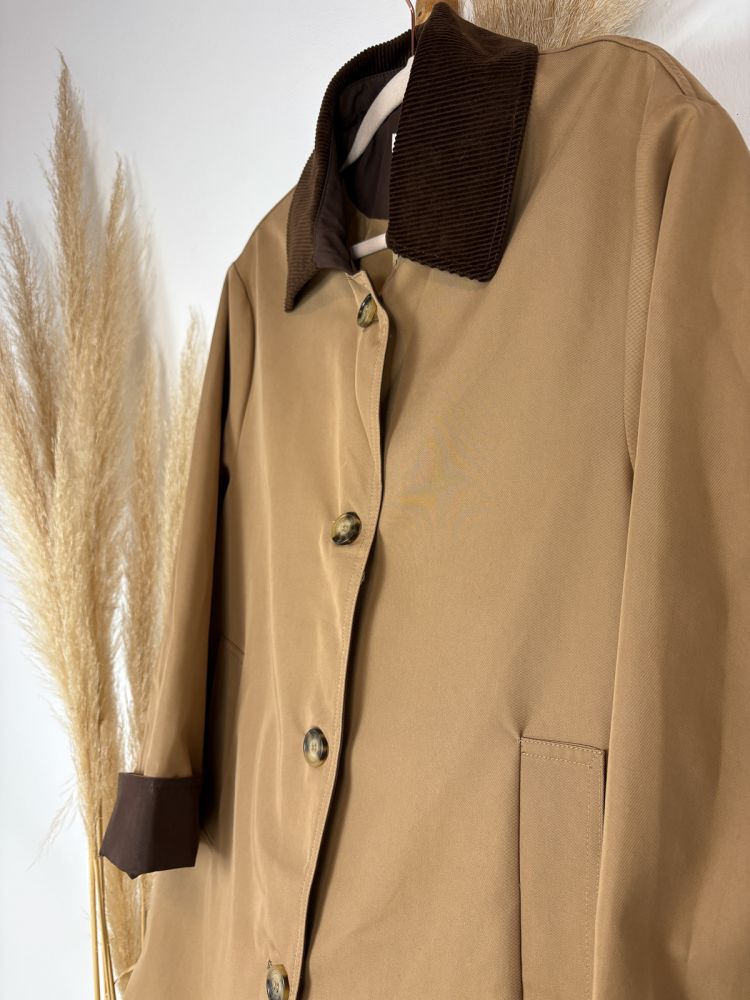 Gabardina larga camel cuello de pana...