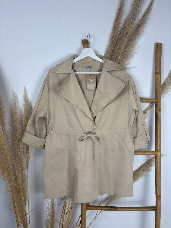 Parka beige maxi bolsillos cuadrados