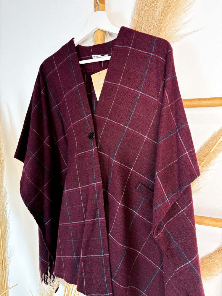 Poncho de cuadros burdeos