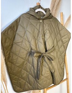Chaleco acolchado verde con cinturón 2