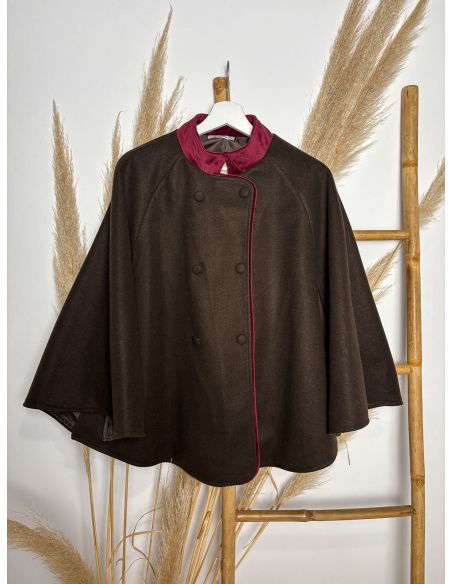 Poncho de paño chocolate