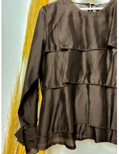 Blusa de gasa chocolate de volantes