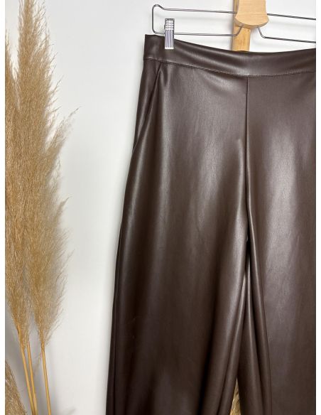 Pantalón ancho de piel